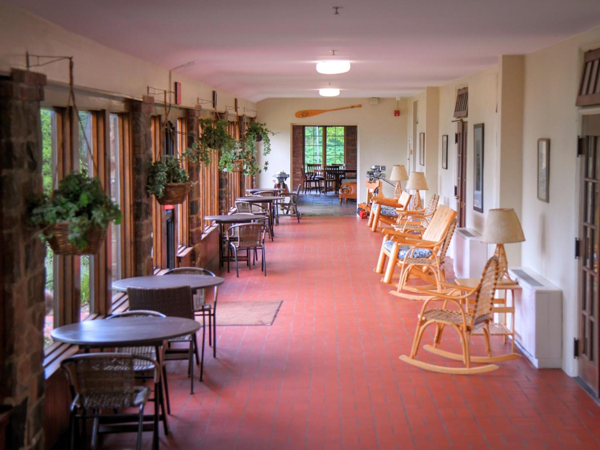 Potawatomi Inn & Cabins Ангола Екстериор снимка