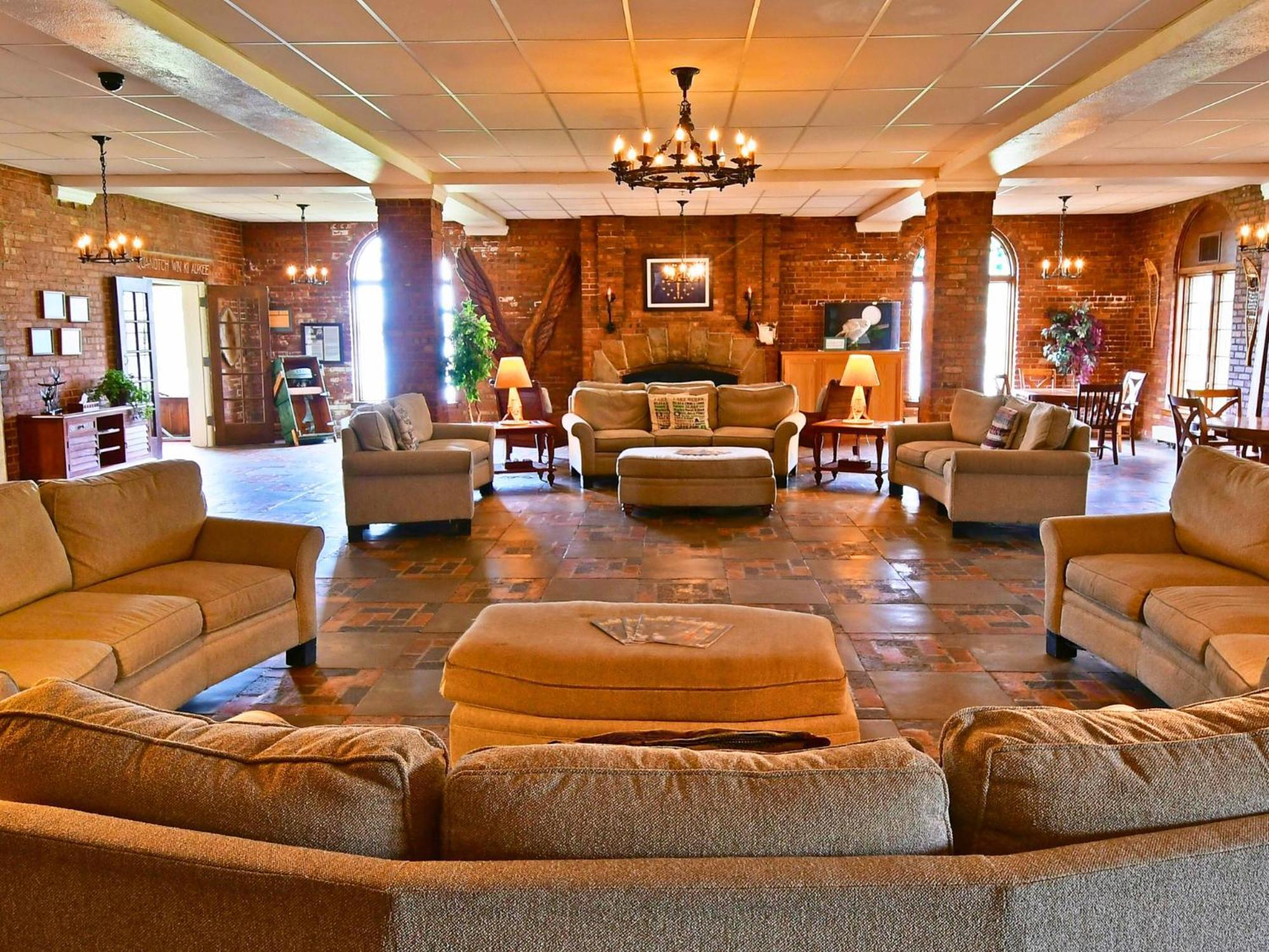 Potawatomi Inn & Cabins Ангола Екстериор снимка