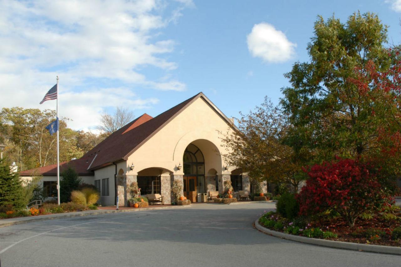 Potawatomi Inn & Cabins Ангола Екстериор снимка